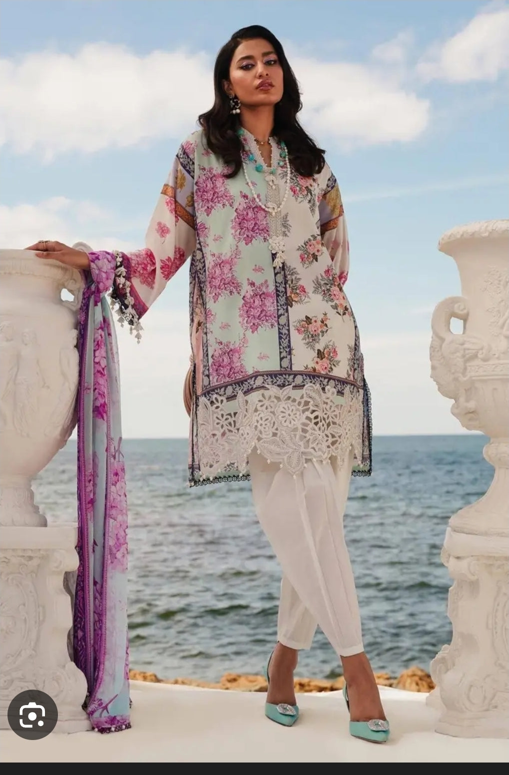 Sana safinaz