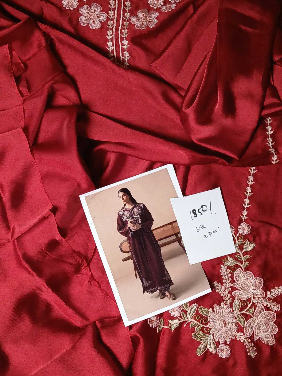 Silk embroidery 2pc