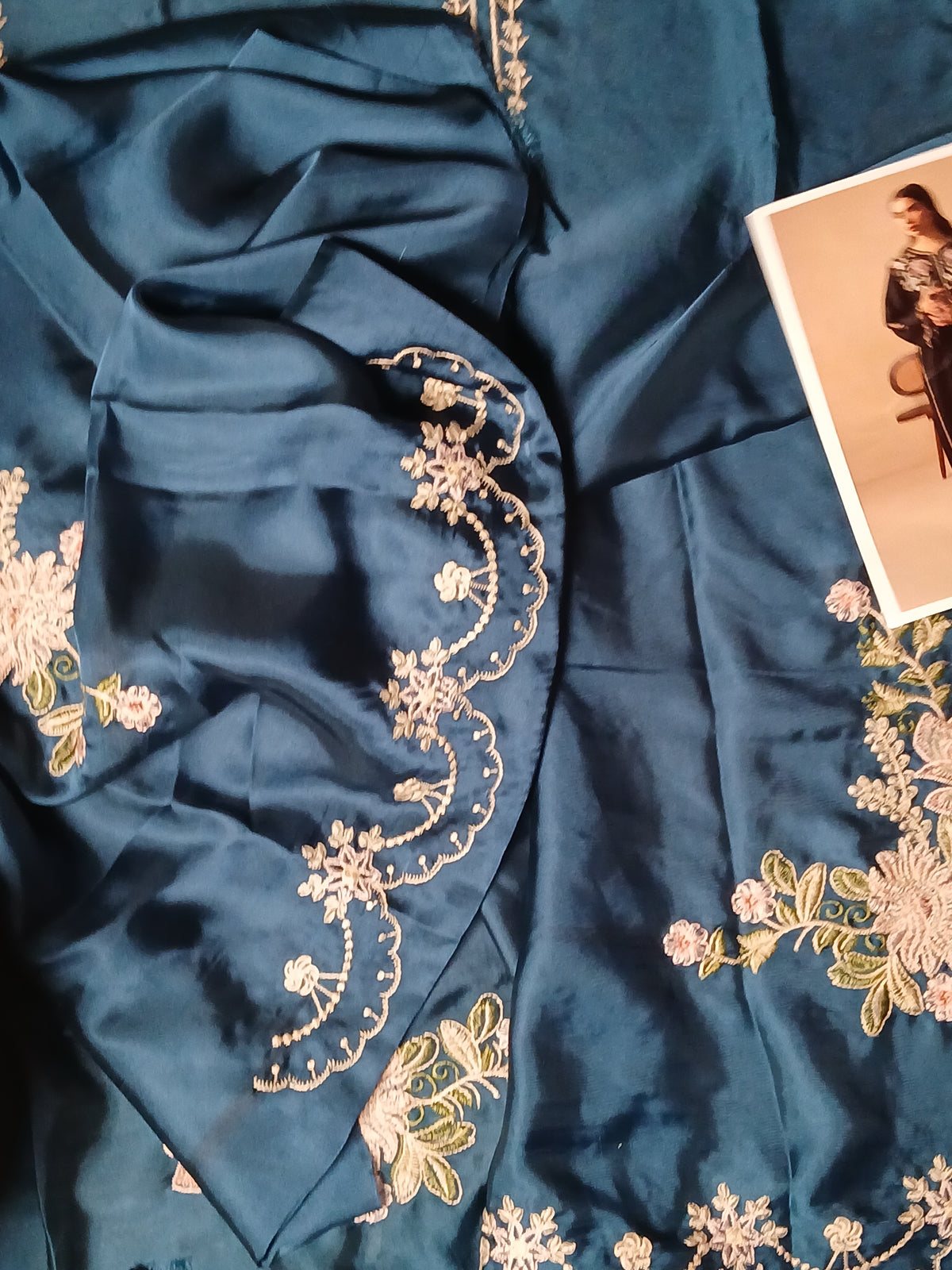 Silk embroidery 2pc
