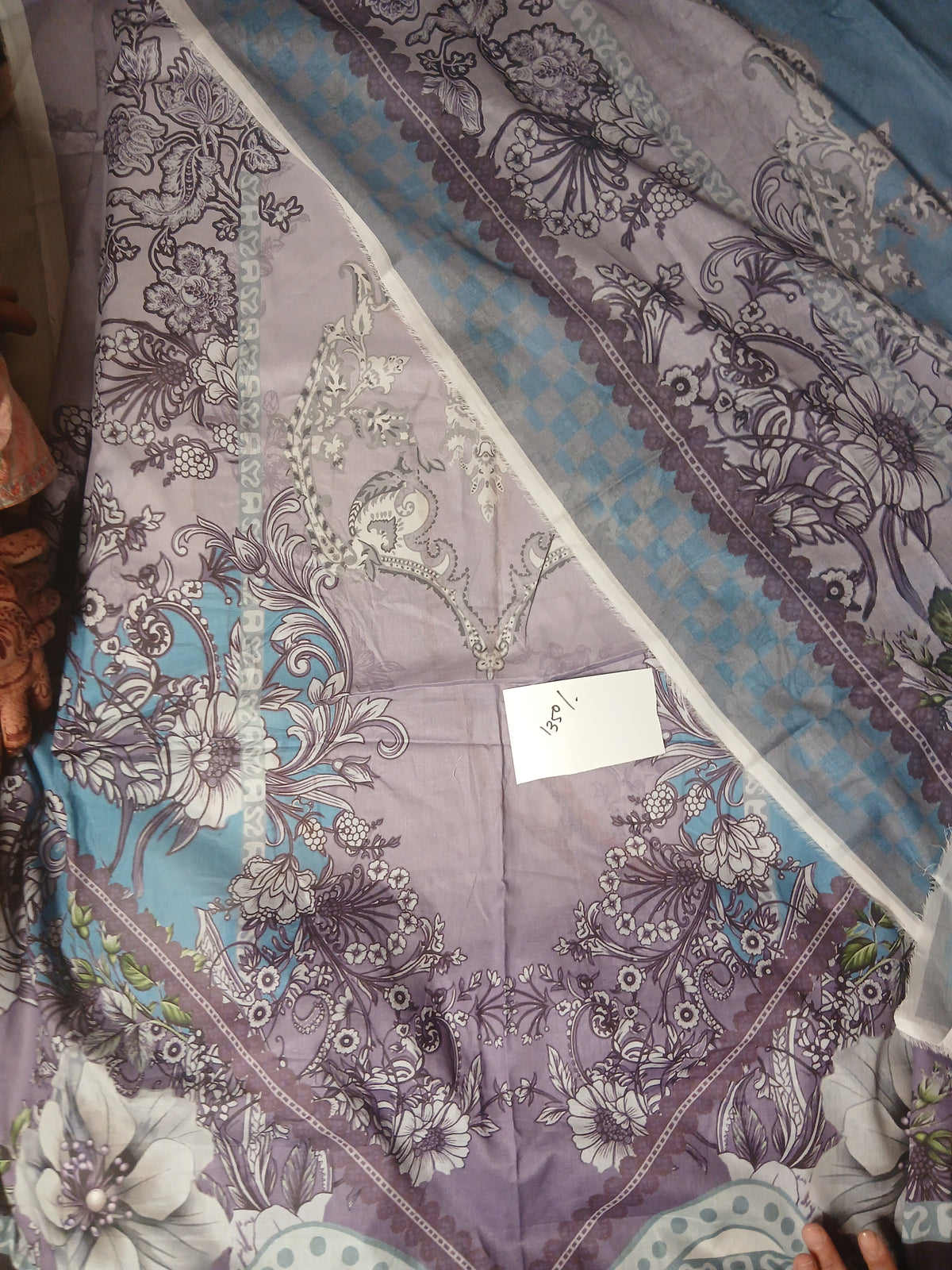Branded lawn 2pc shirt dupatta