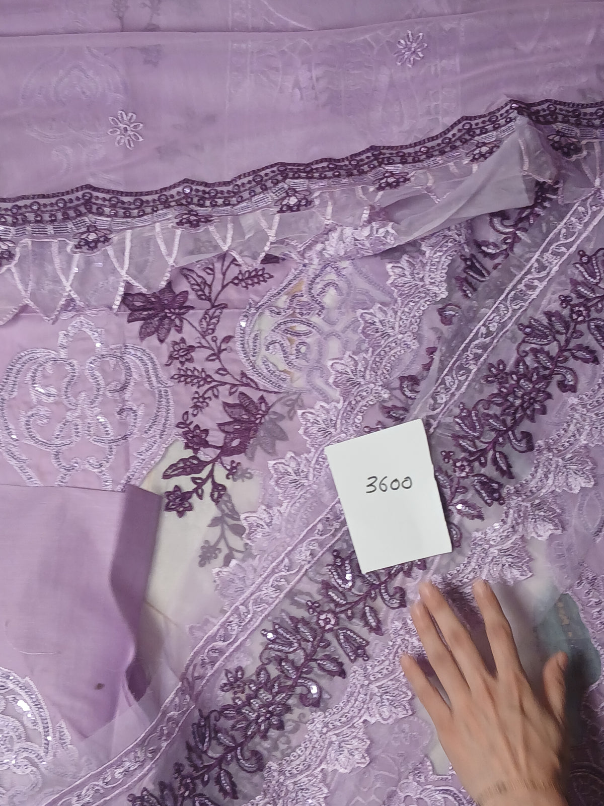 Maria b Chikankari