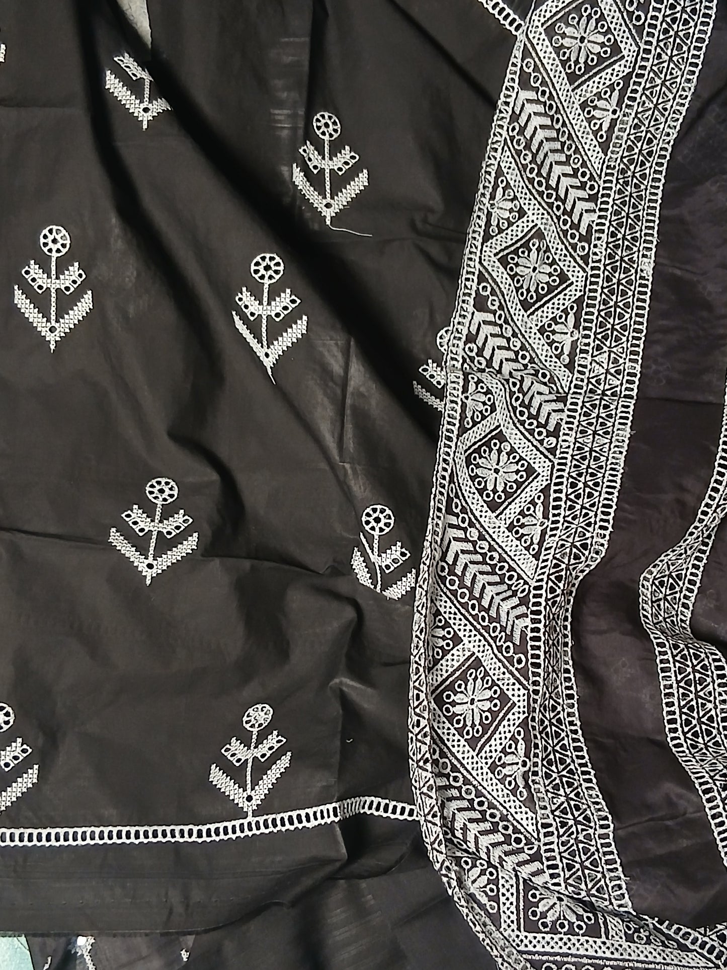 Saya embroidery 2pc
