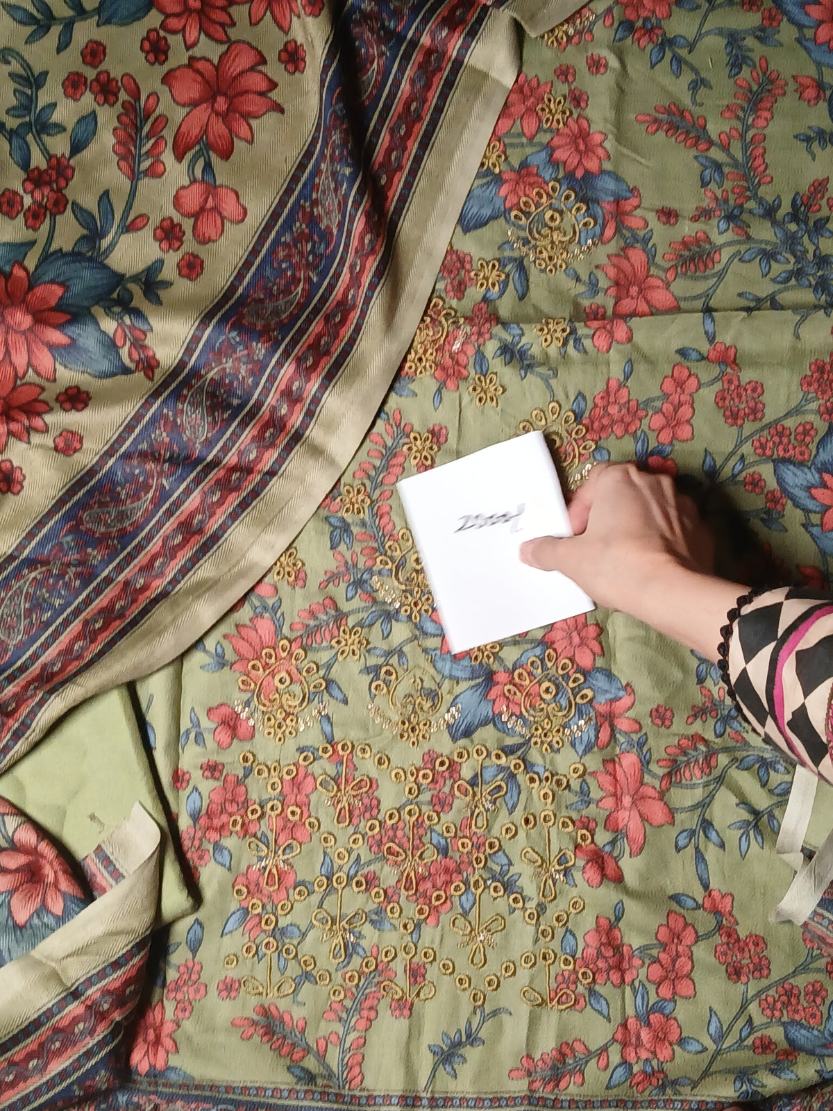 Dhanak embroidery 3pc with pashmina shawl